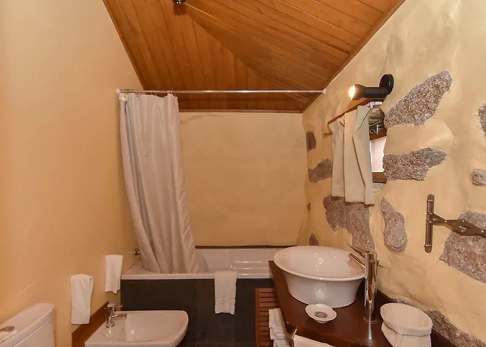 Quinta De Abol De Baixo בית הארחה 4*